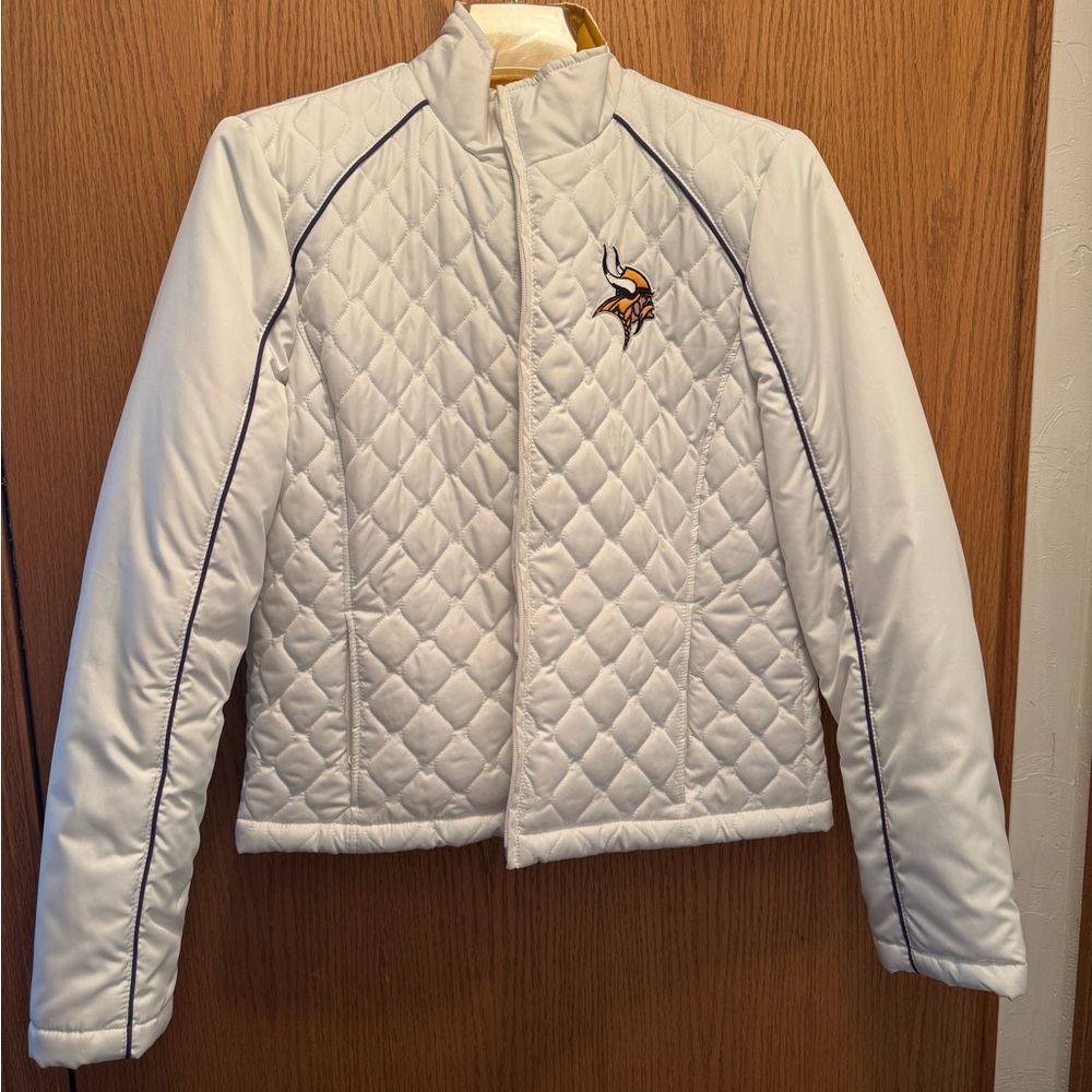 NFL White Quilted Women's Puffer Jacket
